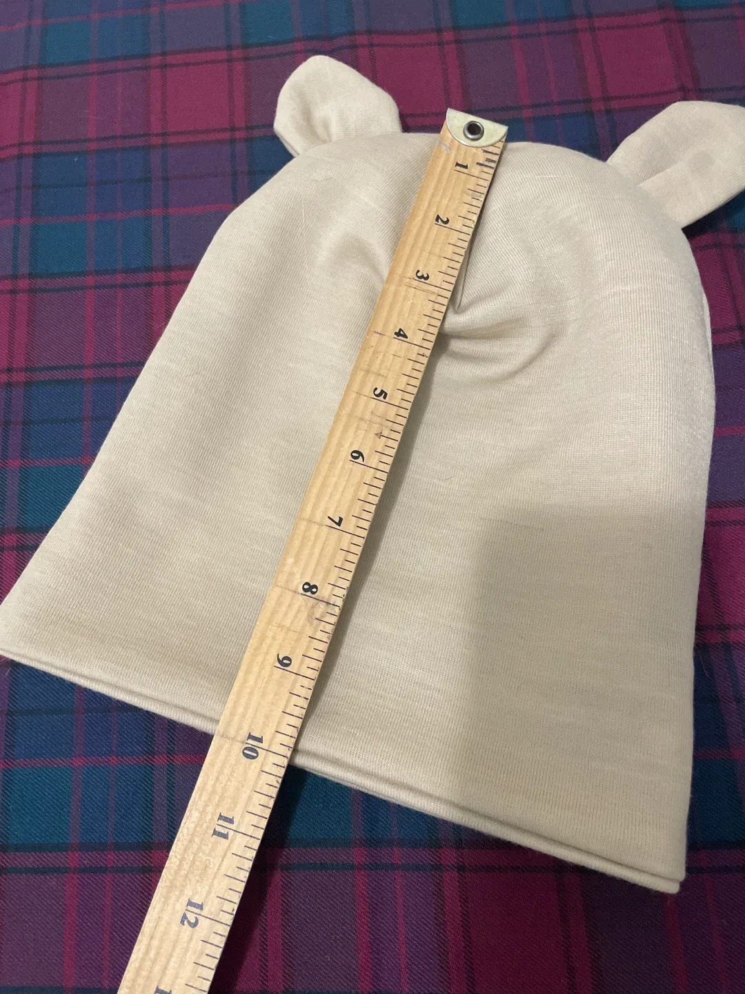 Handmade Beige Baby Bear Beanie image indicator(5)