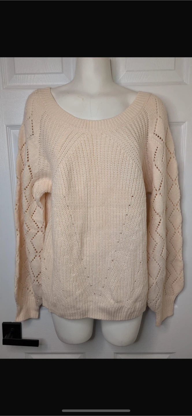 NEW! Size M Elegant Crew Neck Pullover Cream Knit Sweater - photo 4