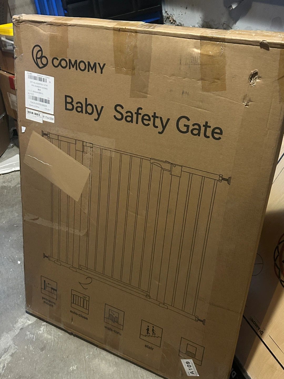 COMOMY Baby Safety Gate, White, New in Box - photo 4
