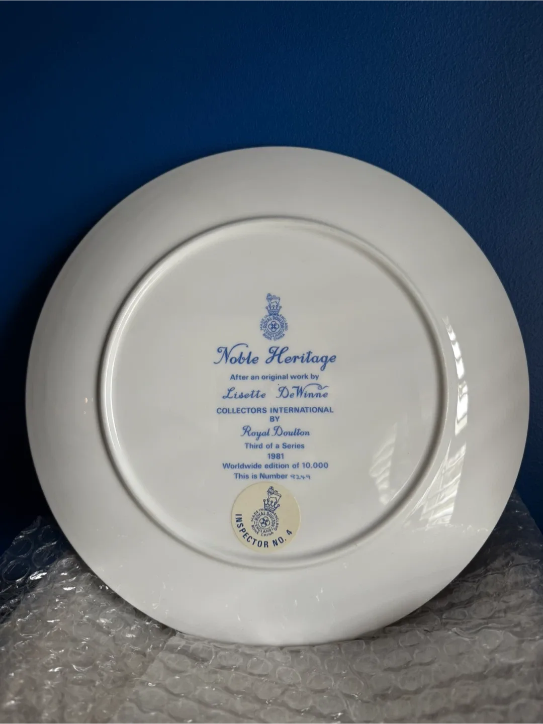 Royal Doulton Noble Heritage Collector Plate image indicator(2)