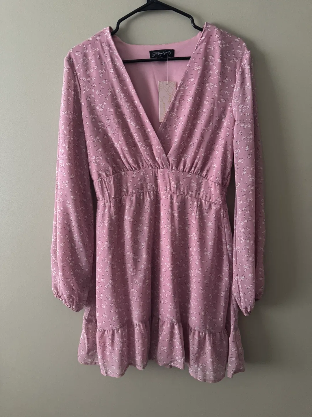 Dress Bundle: Beige Set, Red, Pink, Patterned, Sequin image indicator(8)