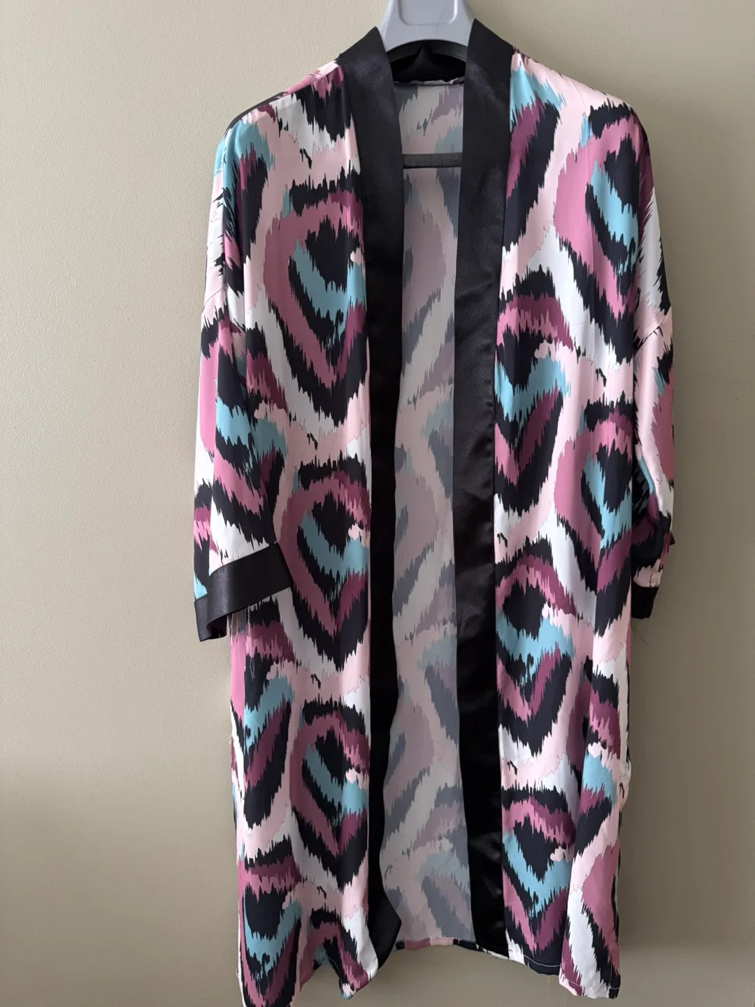 Assorted Women's Clothing Lot image indicator(8)