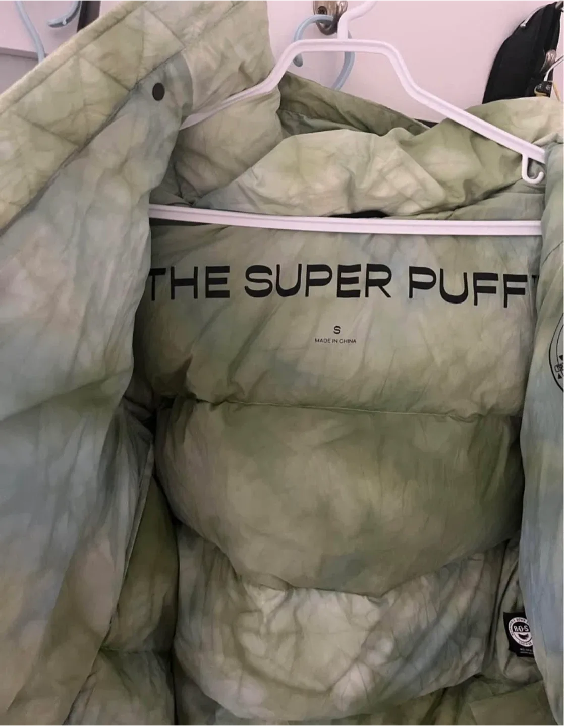 Aritzia Super Puff Tie Dye Jacket - Size S image indicator(3)