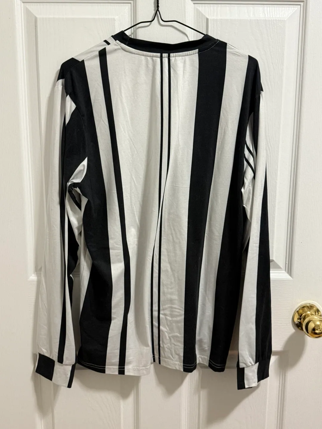 Men’s T-shirts and Long Sleeve Shirt image indicator(6)