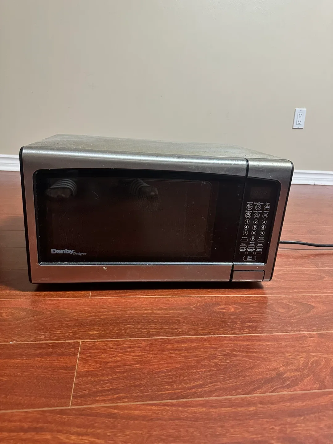 Danby Designer Microwave — Free (Not Heating)