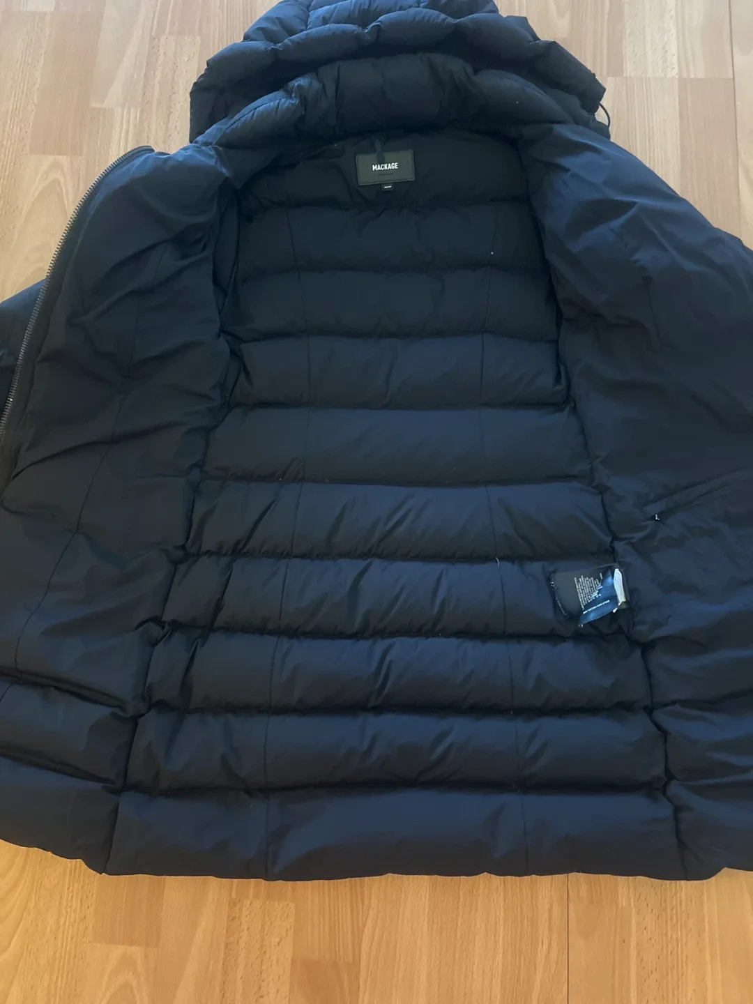 Mackage woman winter coat black authentic - Size XS image indicator(4)