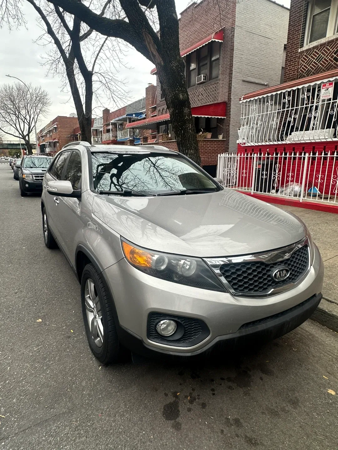 2013 Kia Sorento SUV - Silver image indicator(2)