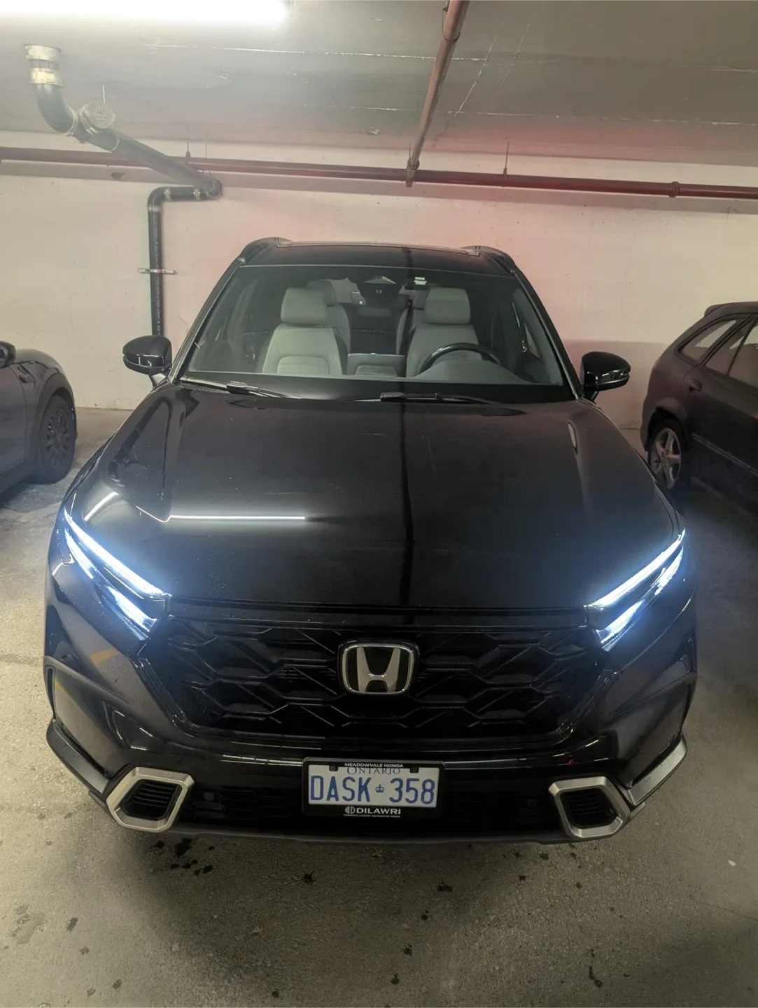 Honda CR-V Black SUV touring hybrid 2024 image indicator(2)