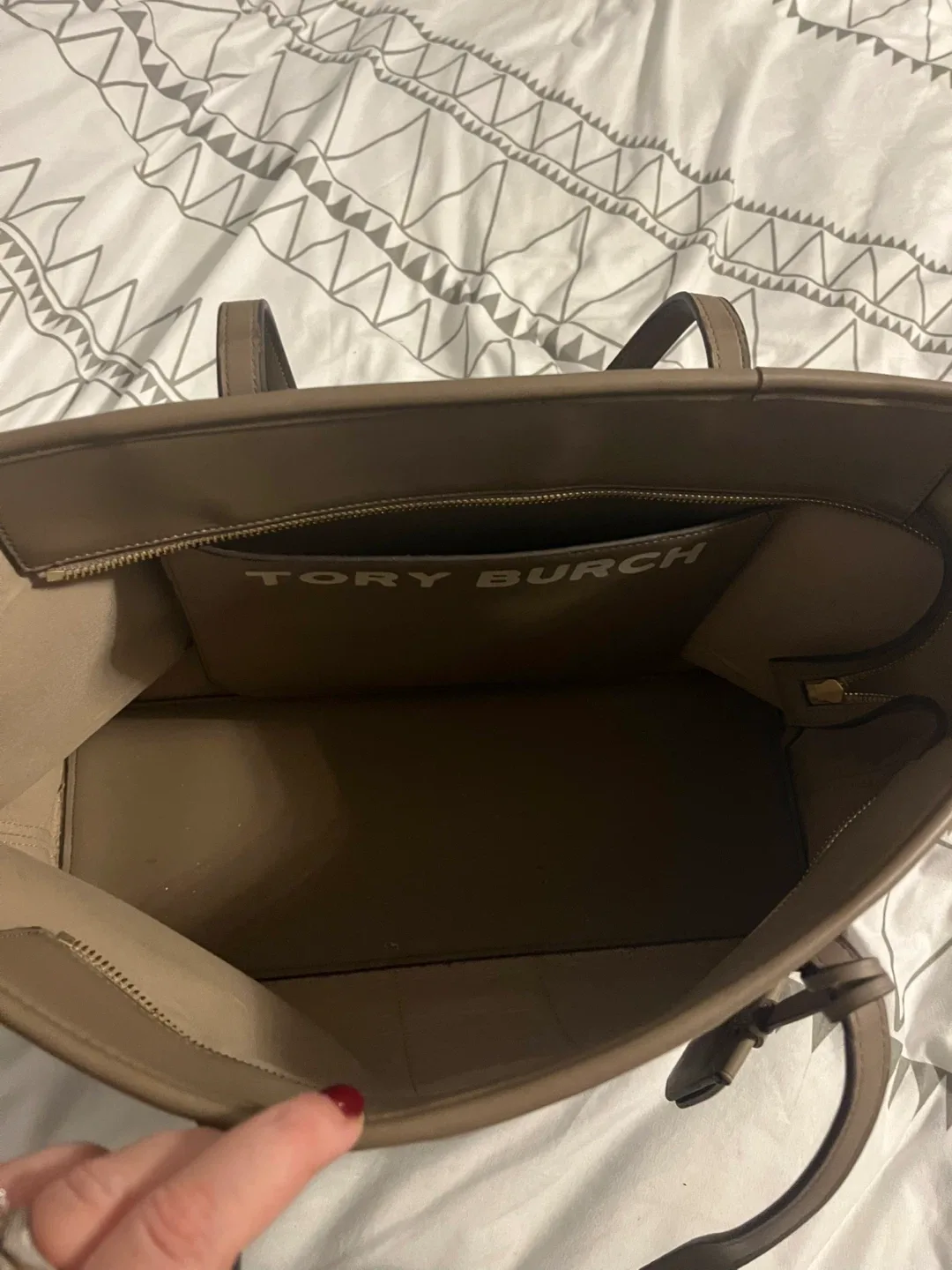 Tory Burch Tote Bag image indicator(2)