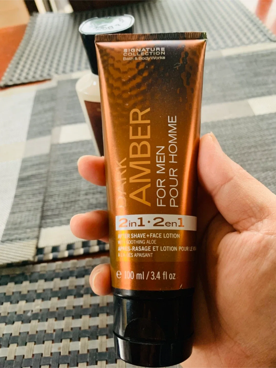 Dark Amber for Men Bath and Body Lotion image indicator(3)