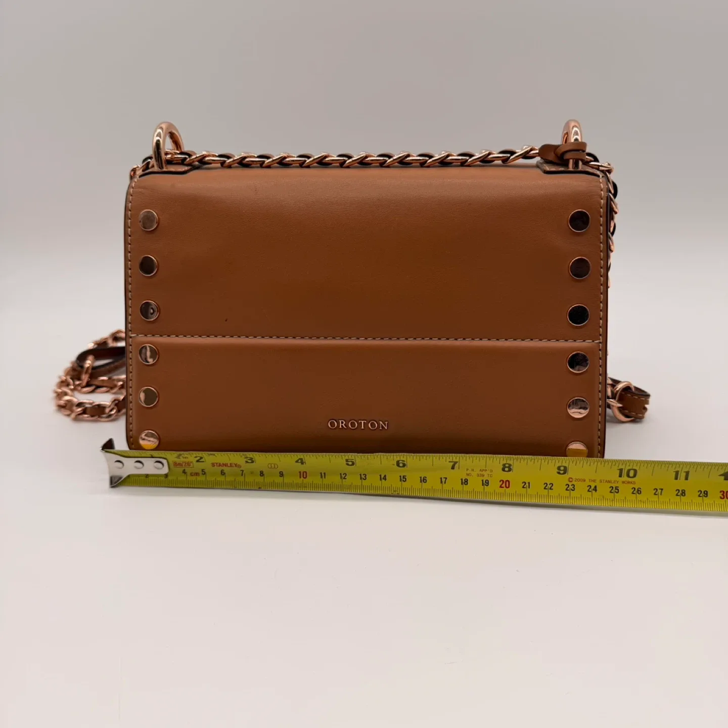 Oroton Leather Crossbody – Tan with Rose Gold Chain/almost new image indicator(6)
