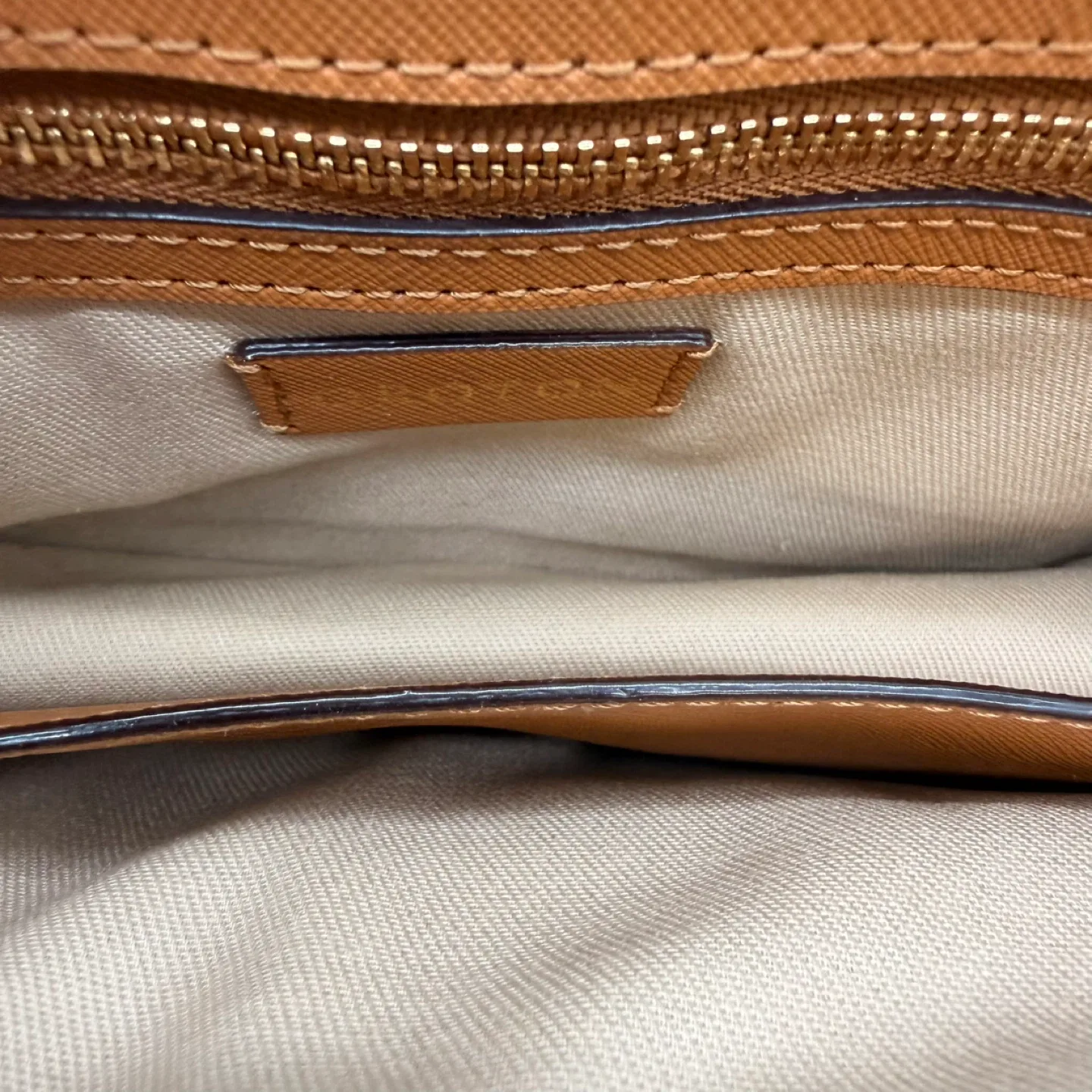 Oroton Leather Crossbody – Tan with Rose Gold Chain/almost new image indicator(5)