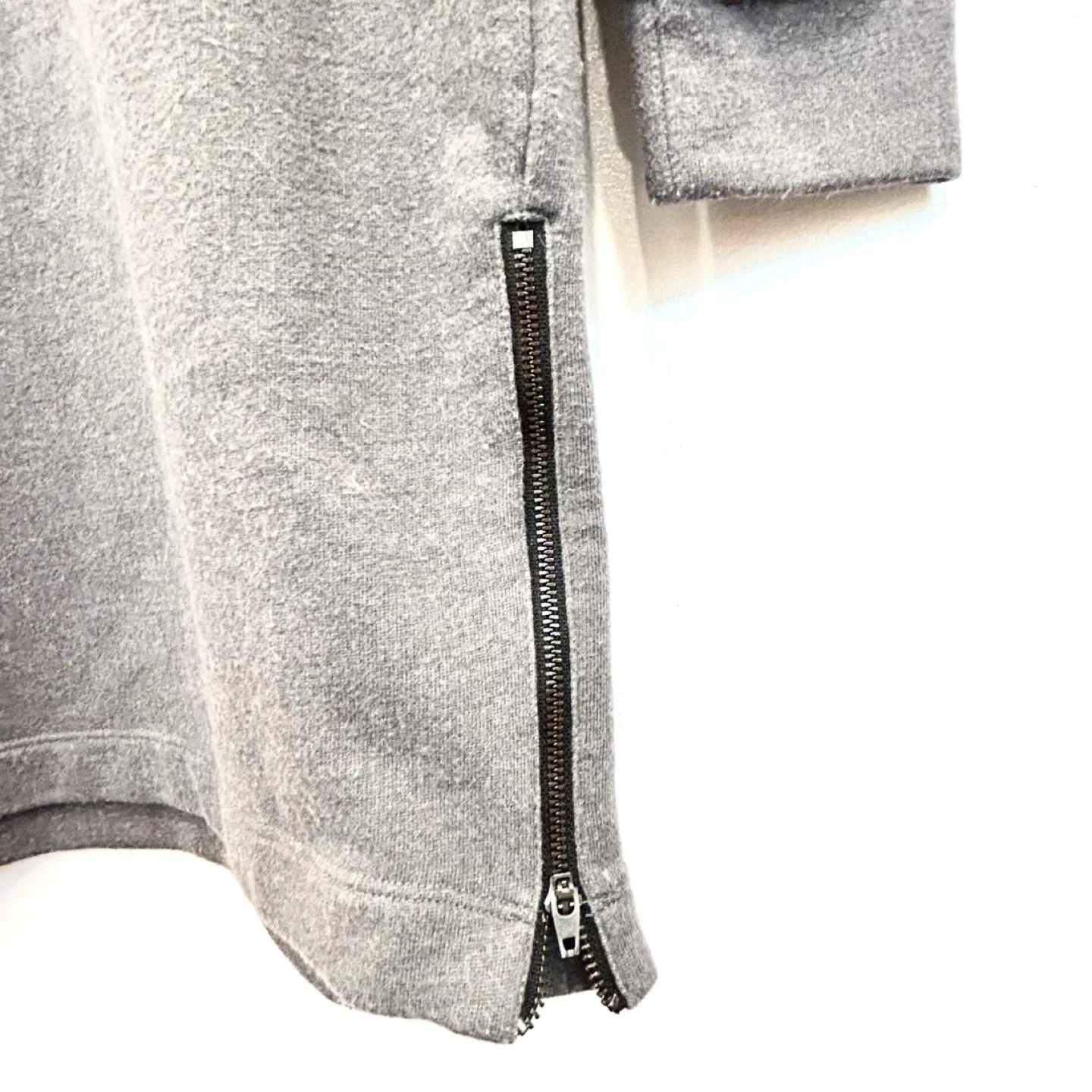 Lolë Grey Tunic Top - Size Small image indicator(4)