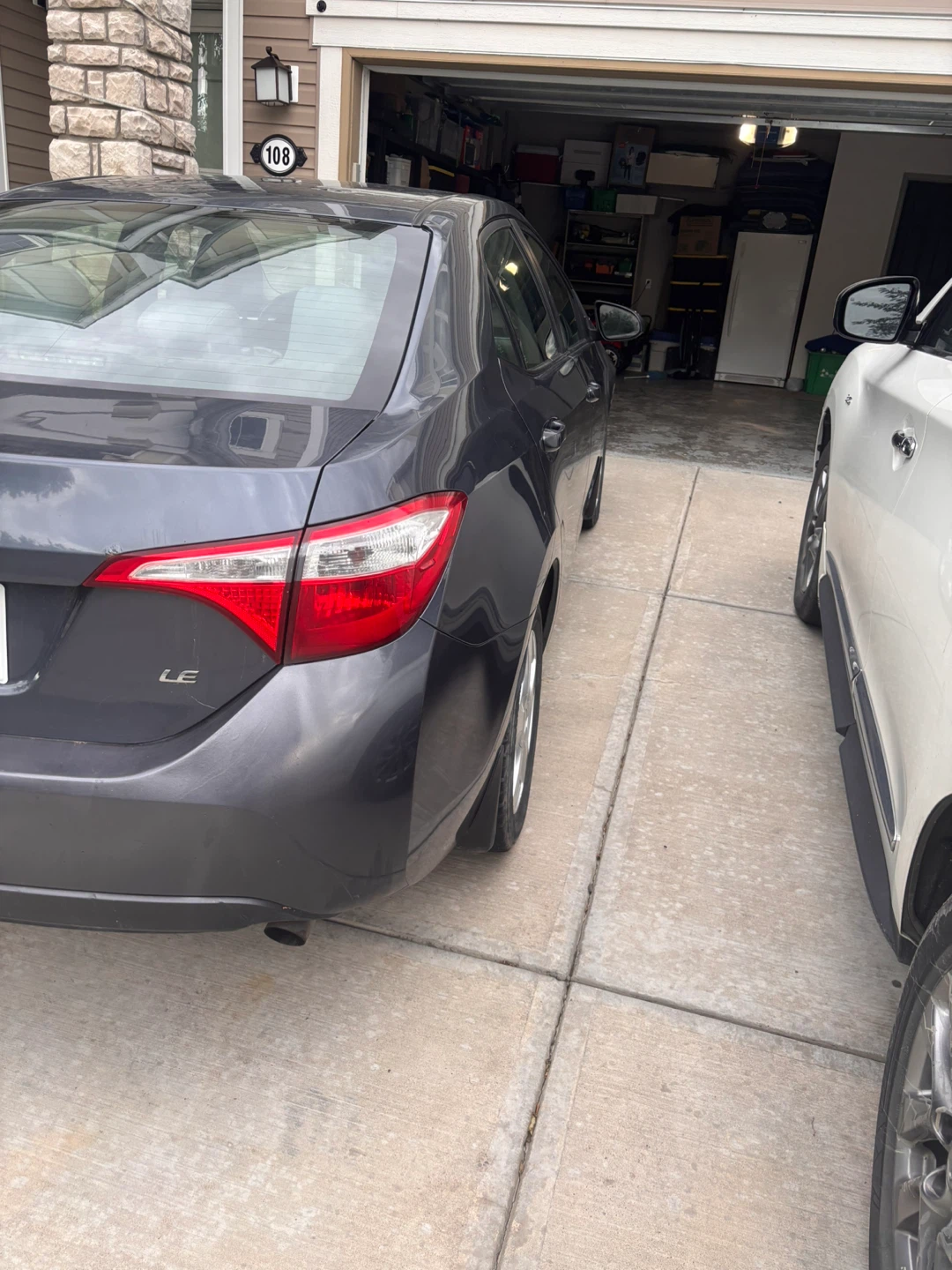 Toyota Corolla LE - Grey Sedan - photo 3