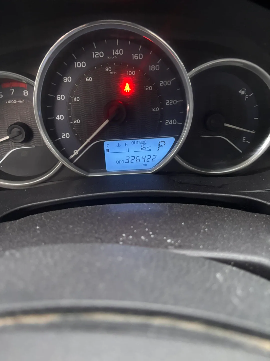 Toyota Corolla LE - Grey Sedan image indicator(8)