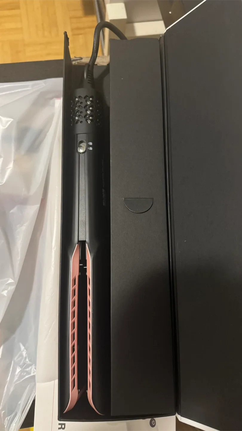 Ion Hair Straightener -  New! image indicator(2)