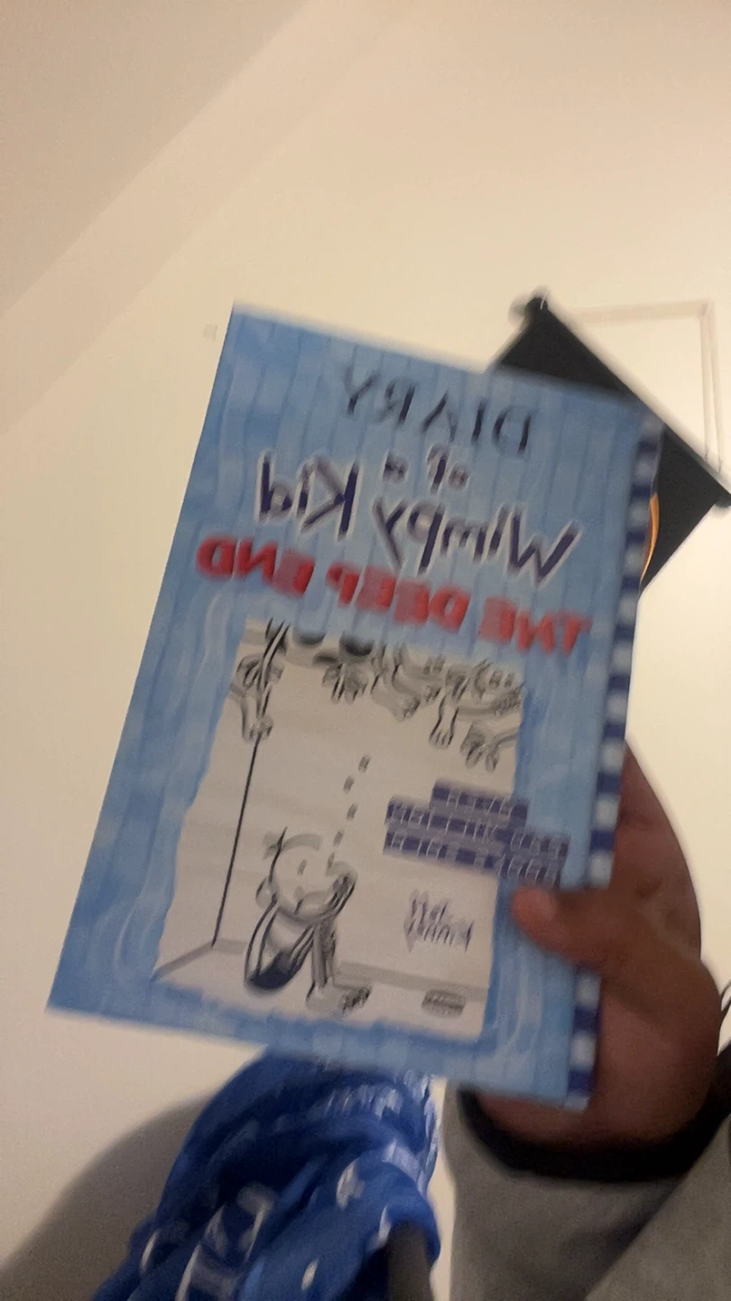 Diary of a Wimpy Kid & Dog Man Books - photo 2
