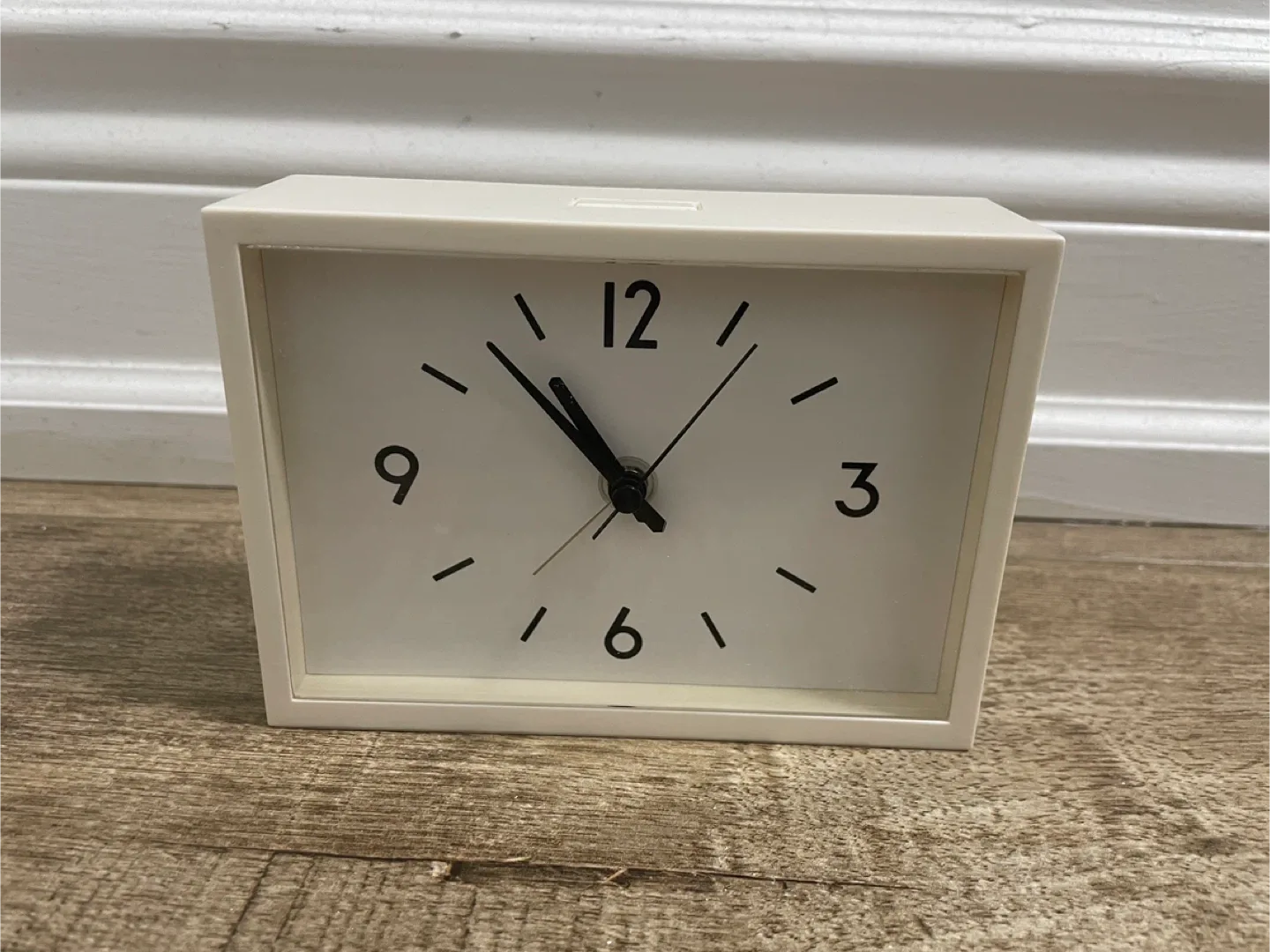 MUJI Station Alarm Clock Ivory image indicator(4)