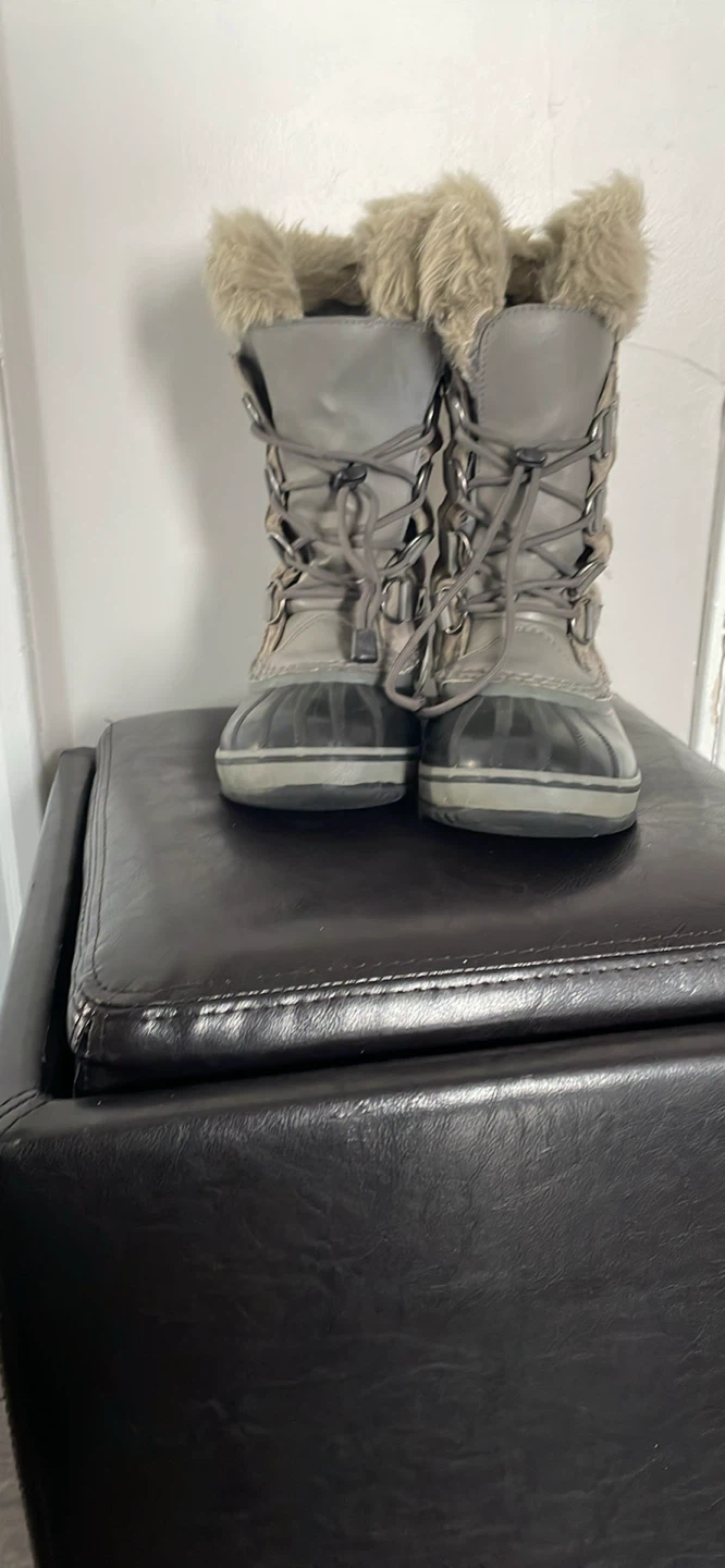 Sorel Winter Boots size 3 big kids - photo 2