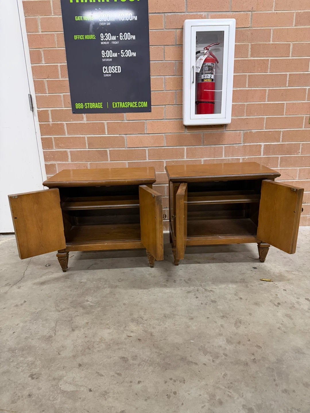 Pair of Wood Nightstands - photo 2