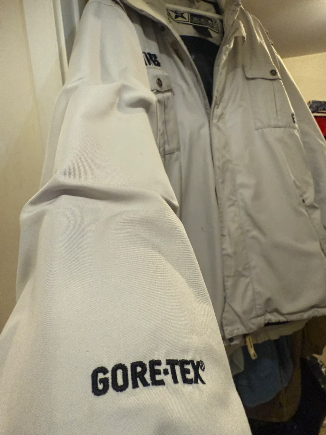 Sessions Gore-Tex Jacket, XL image indicator(3)