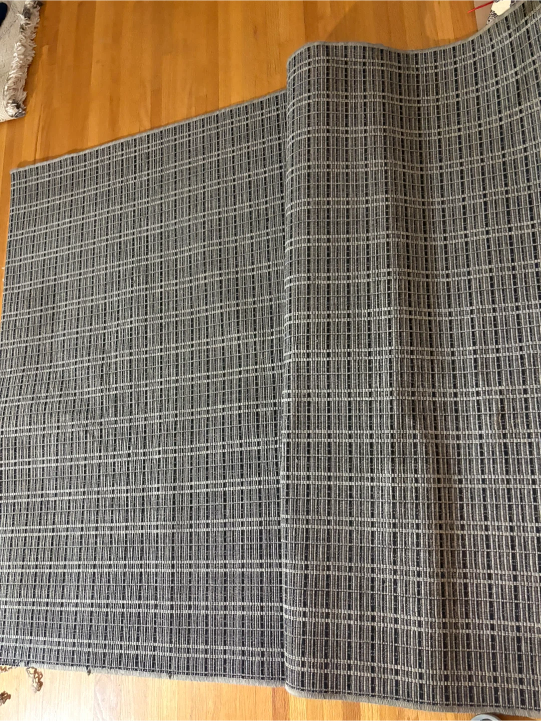 Area Rug - Grey Plaid Pattern 5*8 ft - photo 3