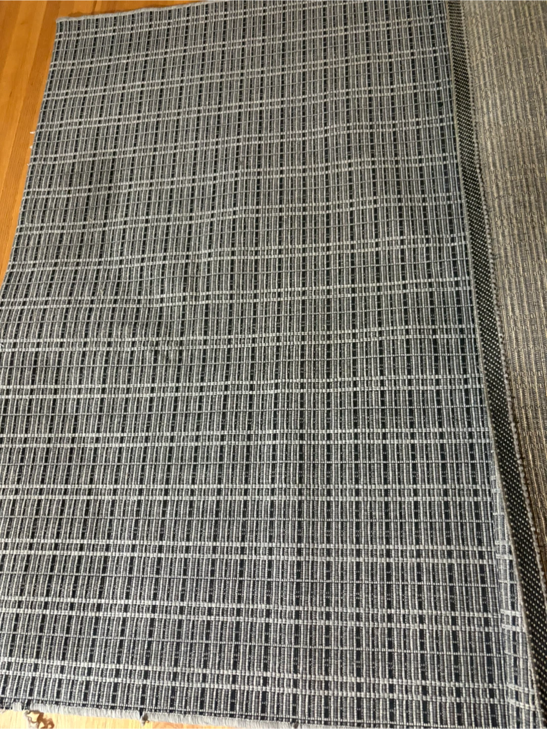 Area Rug - Grey Plaid Pattern 5*8 ft