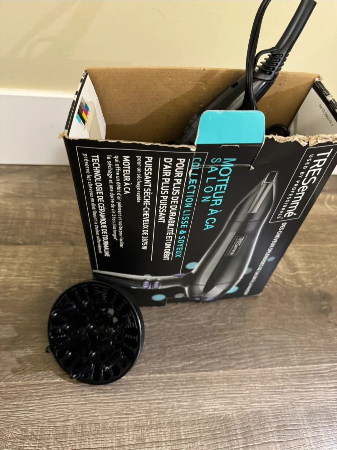 TRESemmé Salon AC Motor Hair Dryer image indicator(3)