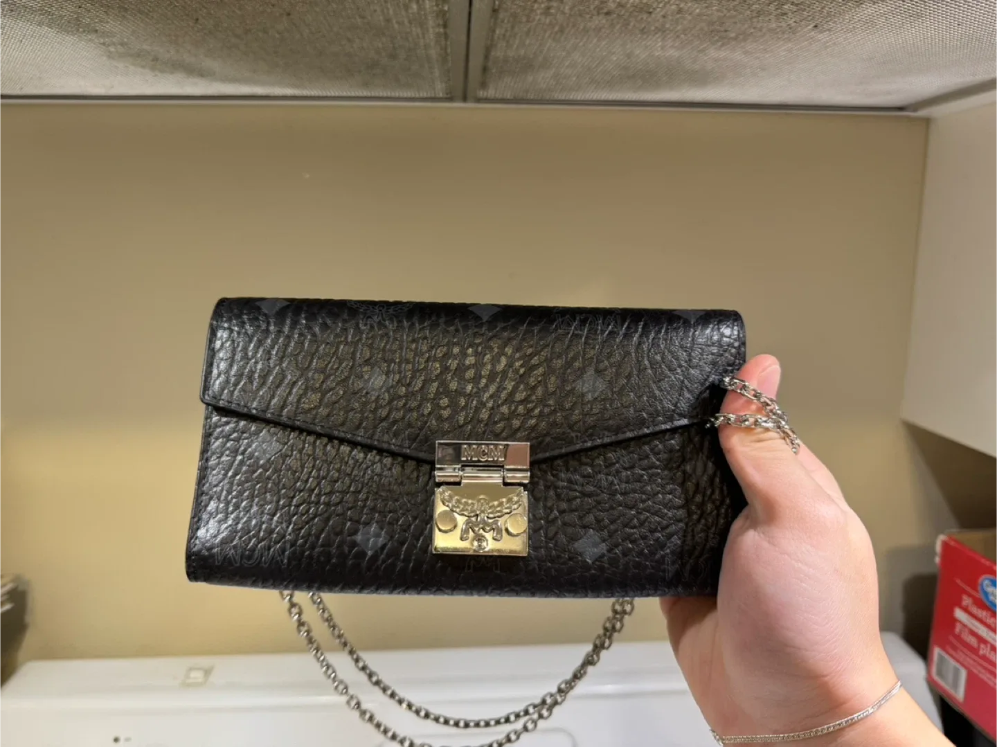 MCM Black Leather Chain Wallet image indicator(2)