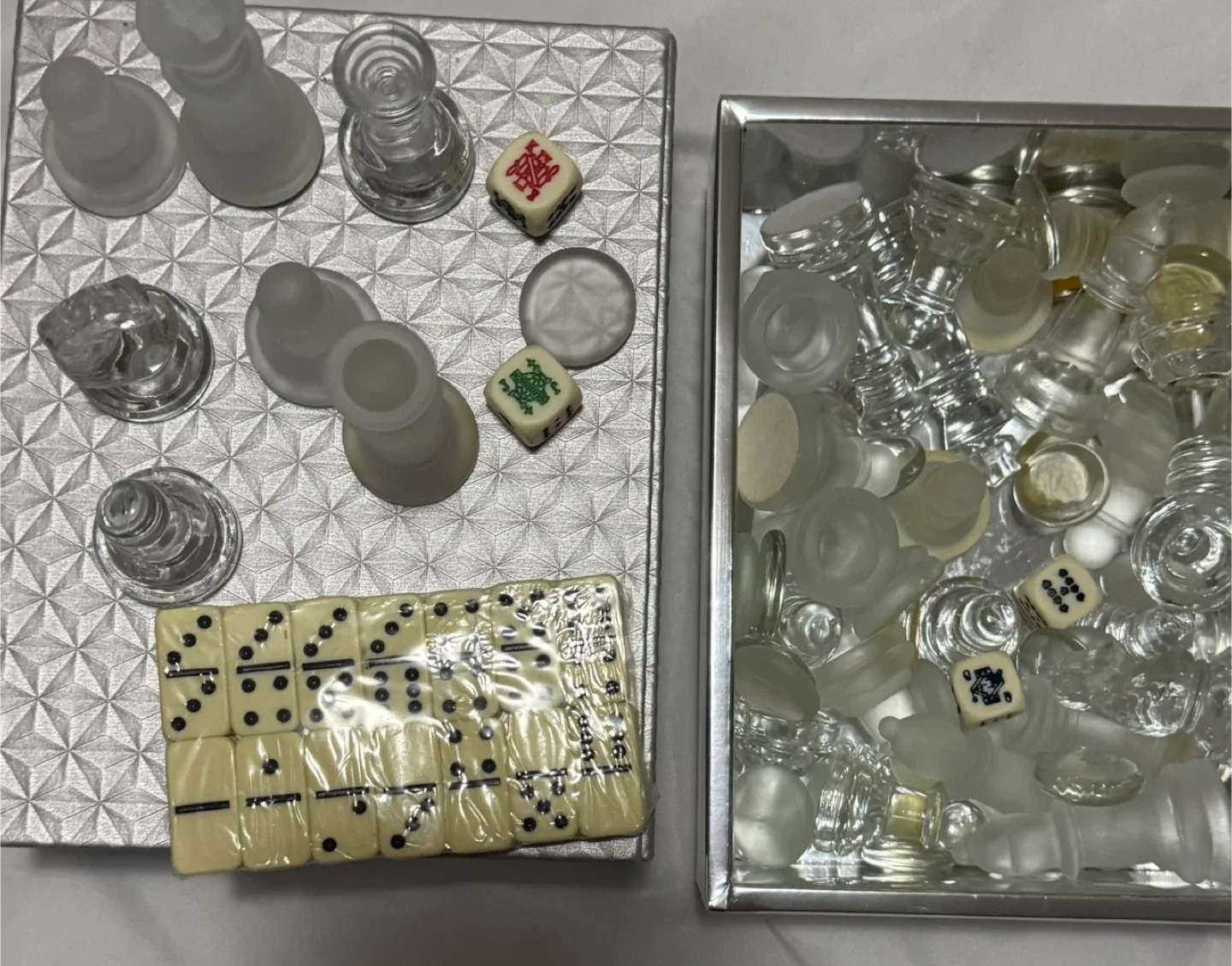 Vichy Chess & Dominoes Set image indicator(3)