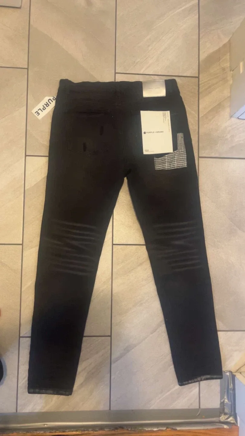 PURPLE BRAND Distressed Black Jeans image indicator(2)