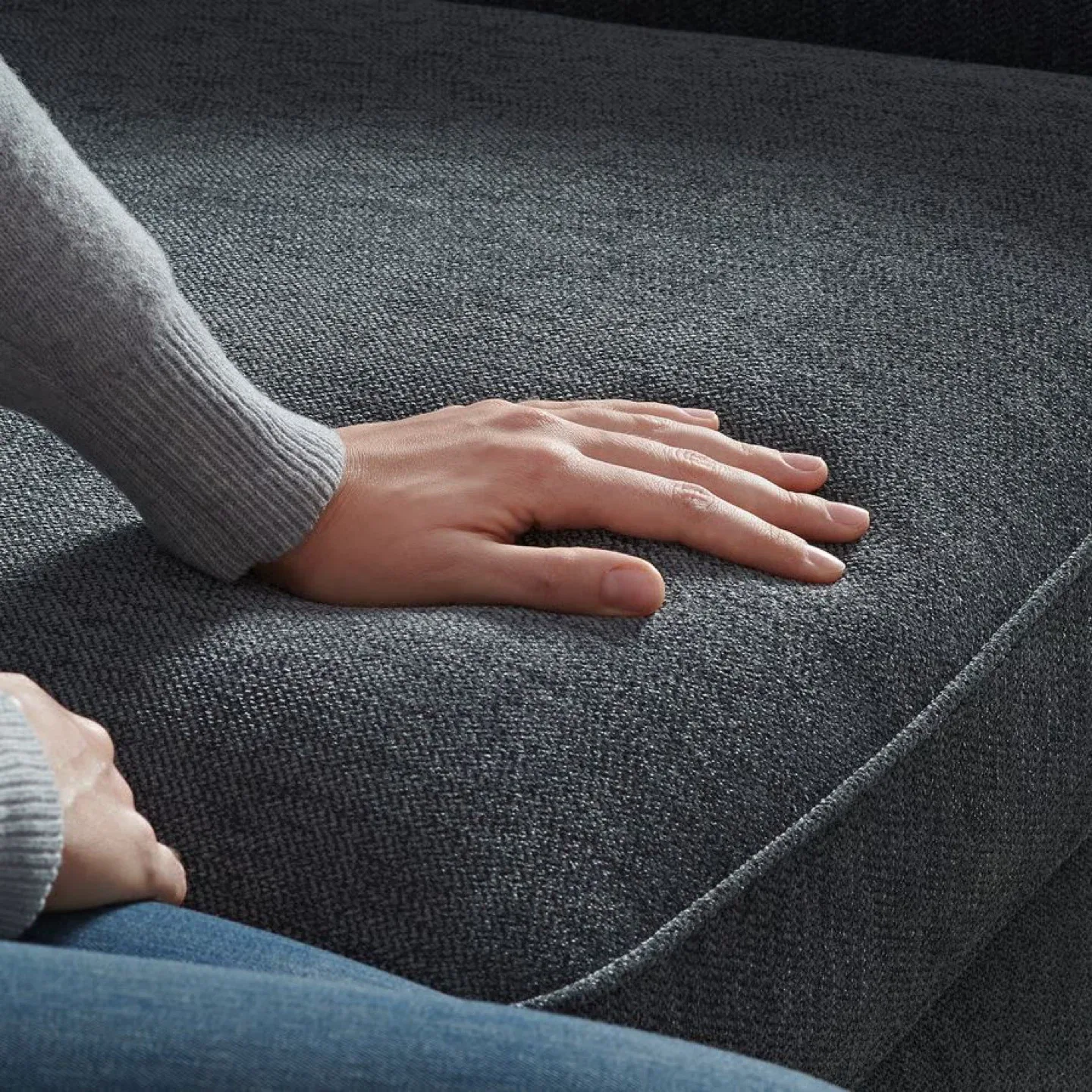 Grey Three-Seat Sofa image indicator(7)