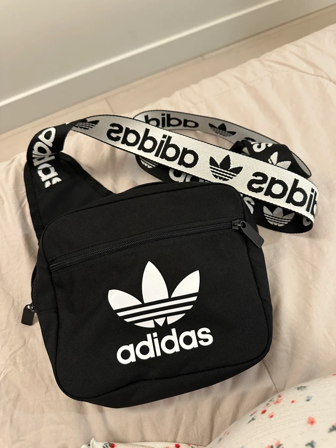 Adidas Festival Bag - Black image indicator(4)