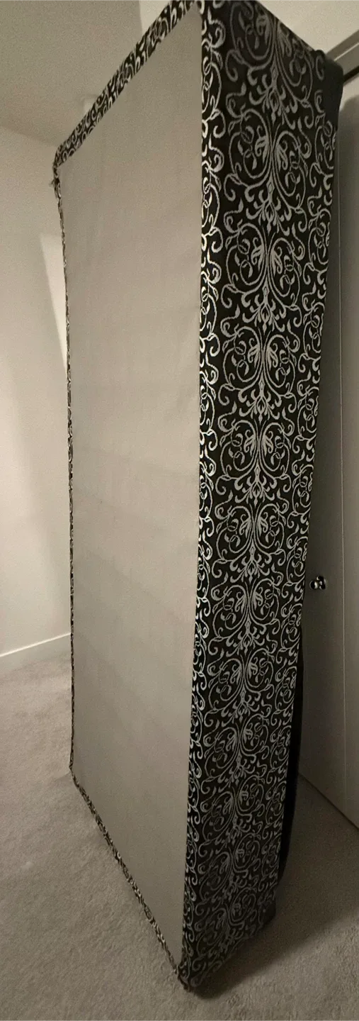 Twin XL Box Spring image indicator(3)