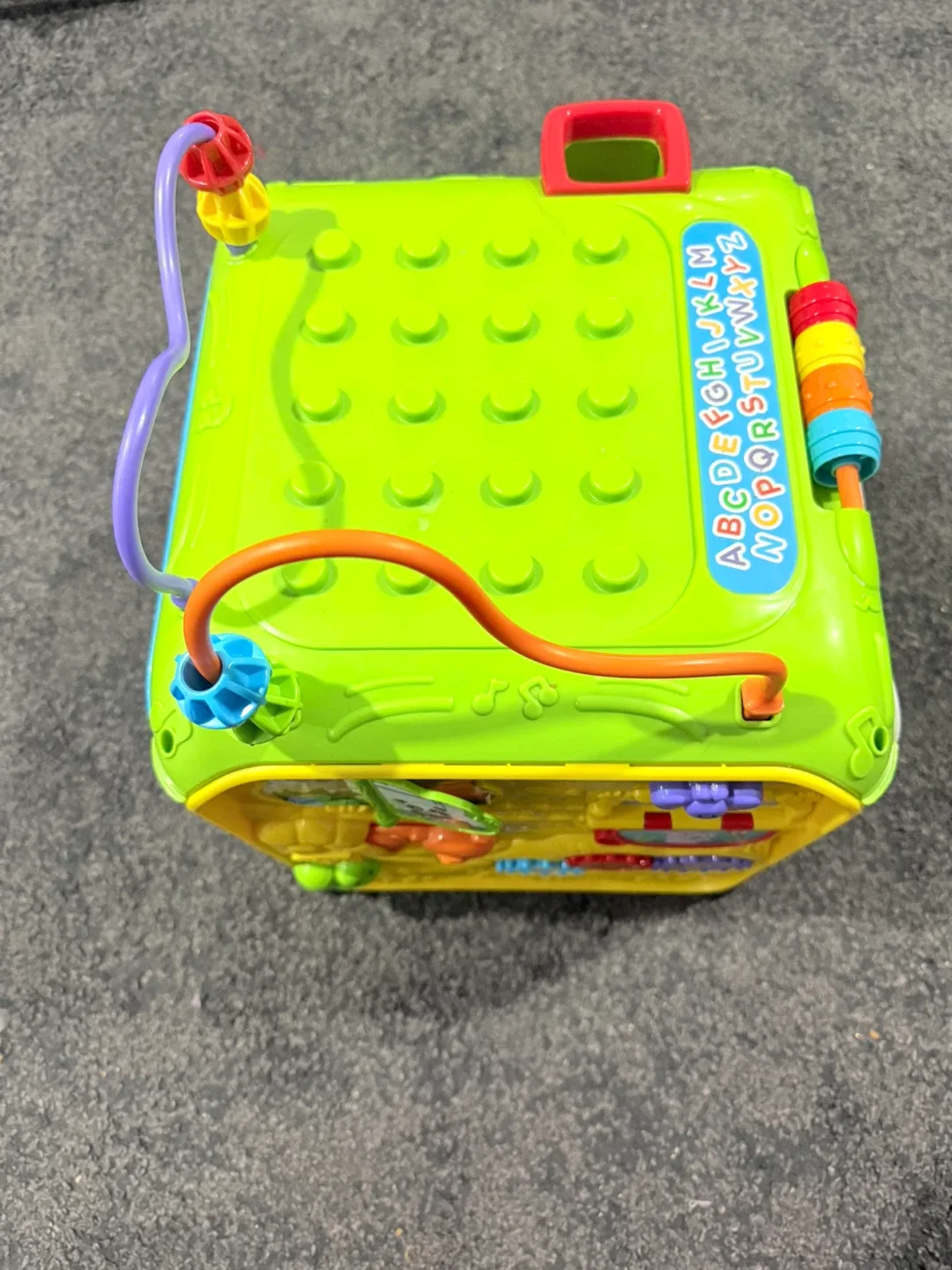VTech Ultimate Alphabet Activity Cube image indicator(4)