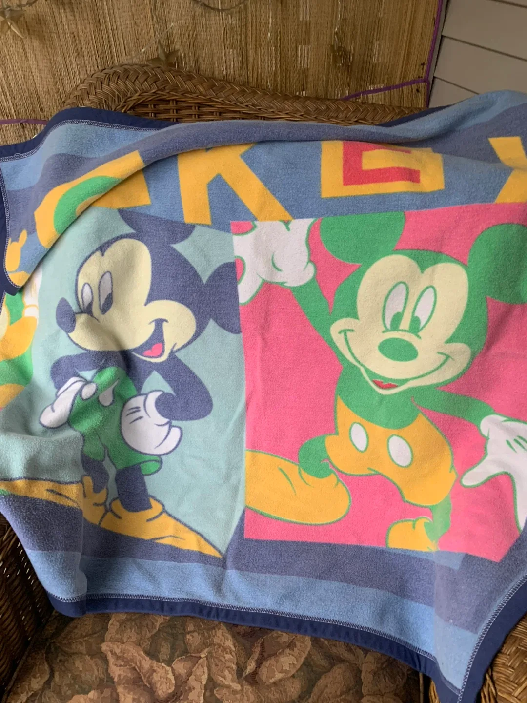 Mickey Mouse Throw Blanket image indicator(3)