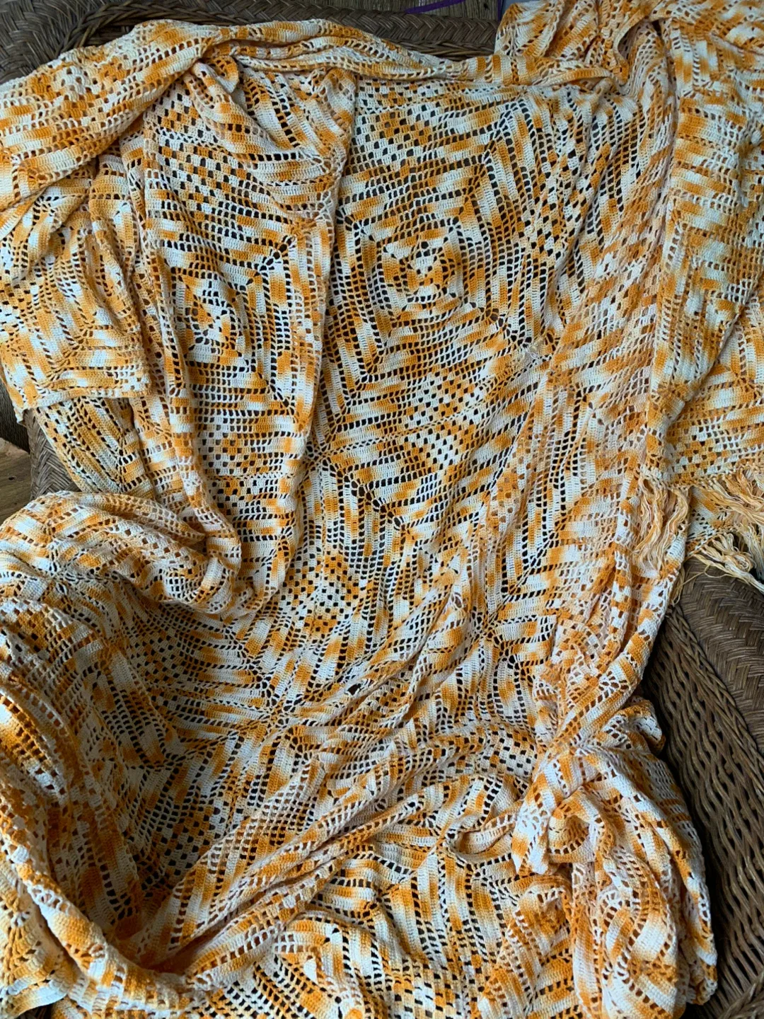 Vintage Crochet Blanket - Orange & White image indicator(3)