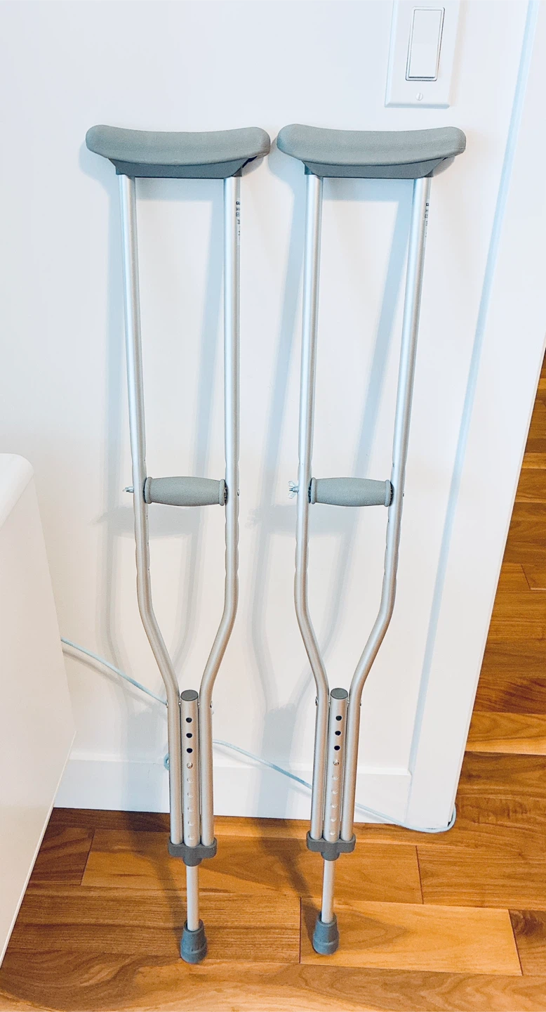 Adjustable Aluminum Crutches - Fits 5'2" to 5'10"