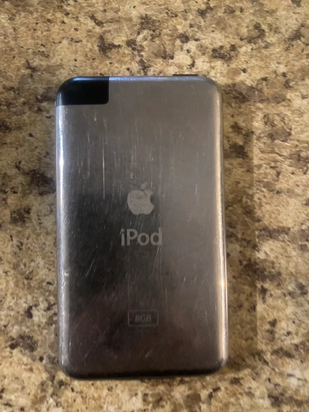 Apple iPod Touch 8GB with Charger image indicator(4)