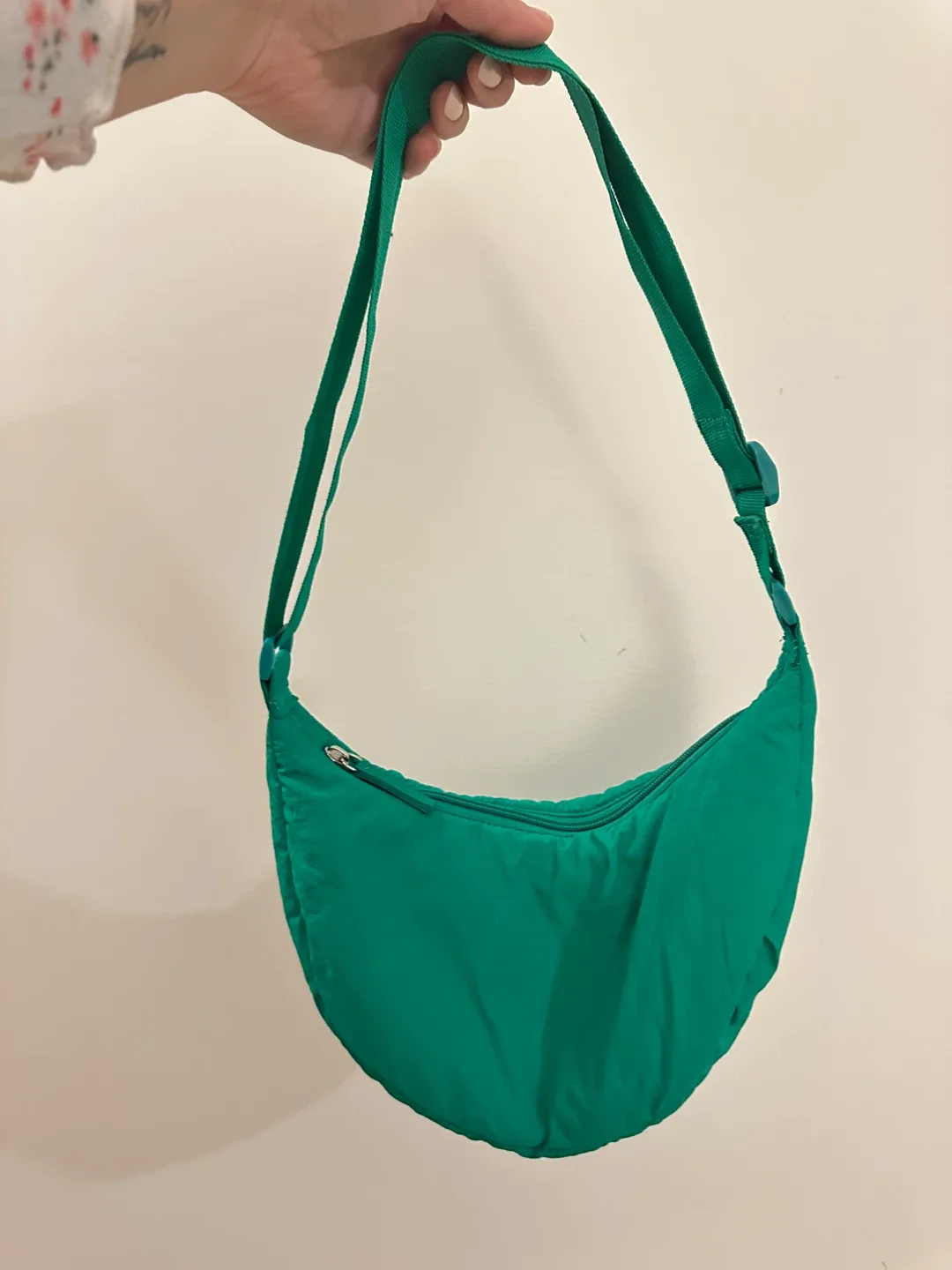 Green Nylon Shoulder Bag image indicator(6)