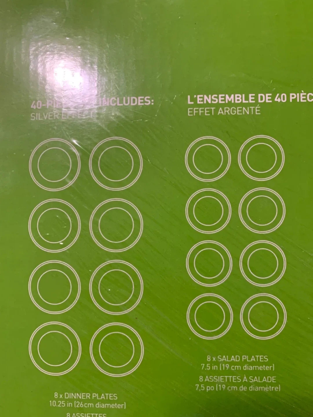 Everyday Essentials 40-Piece Disposable Dinnerware Set image indicator(5)