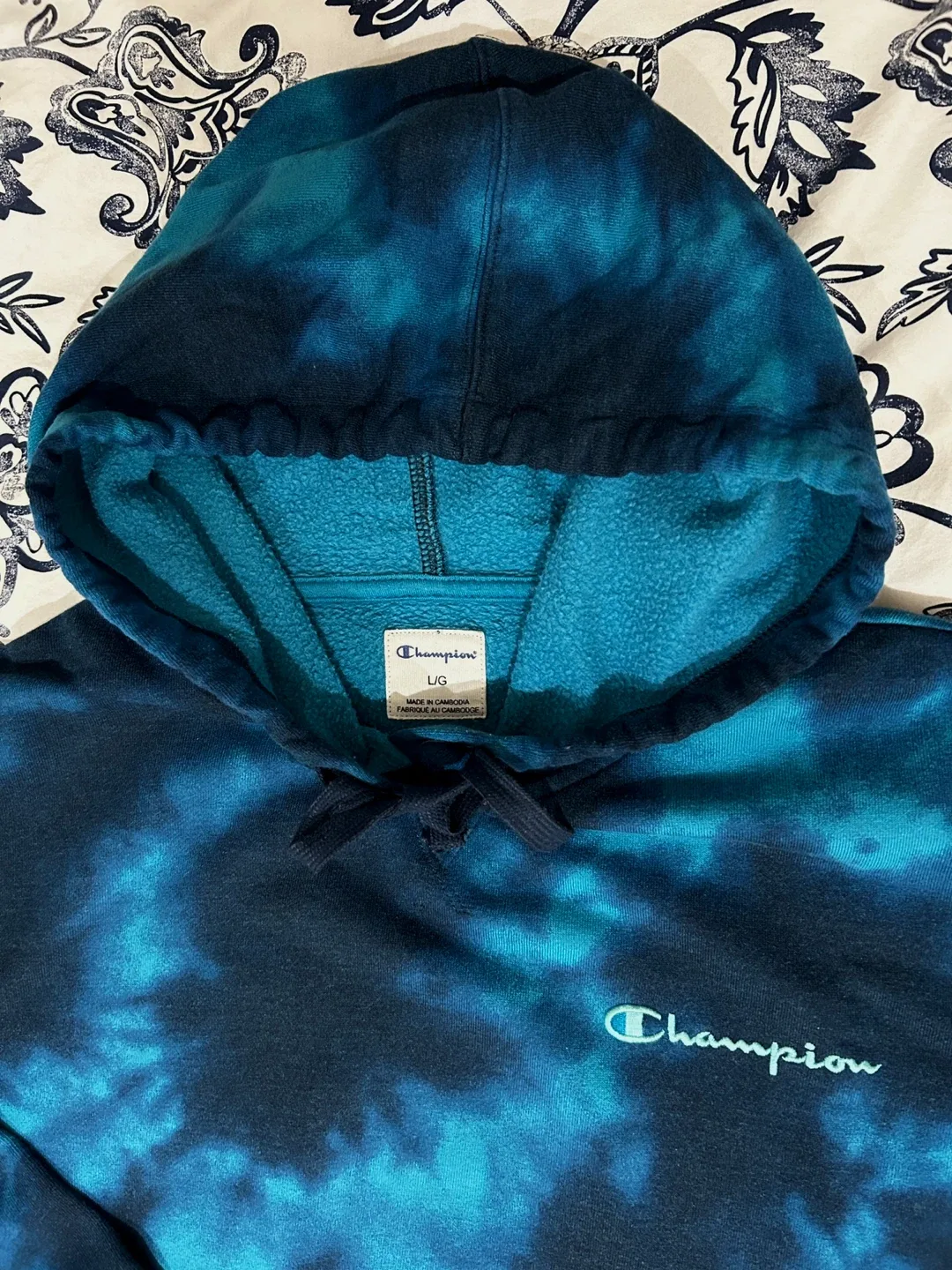 Champion Tie-Dye Hoodie image indicator(2)