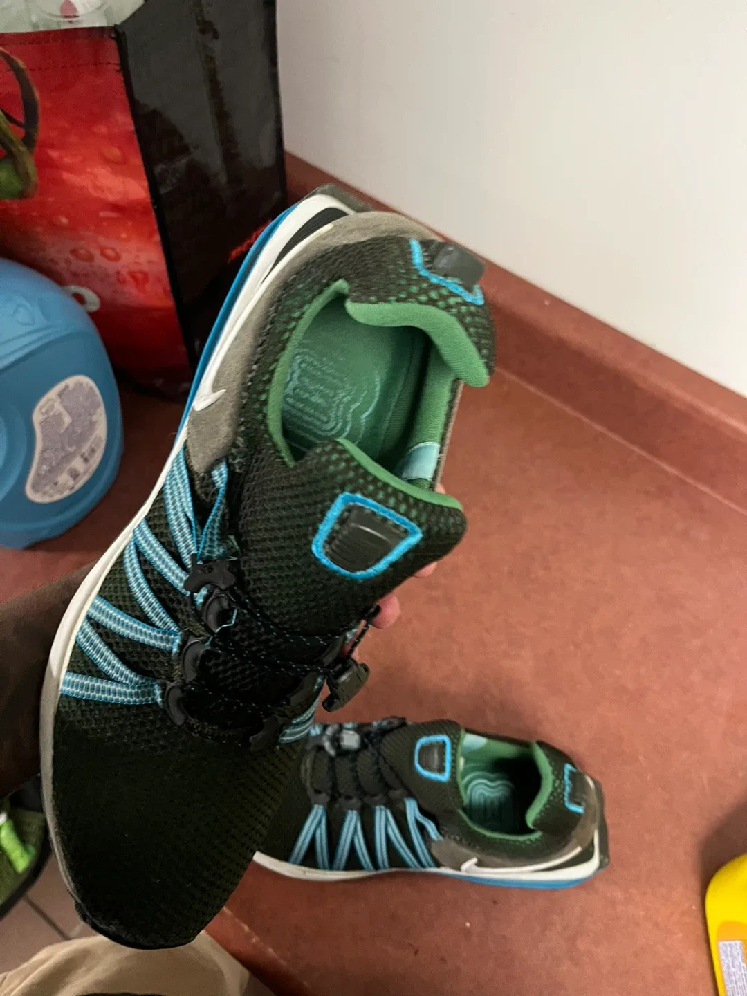 Nike Shox NZ Shoes, Size 11.5 image indicator(4)