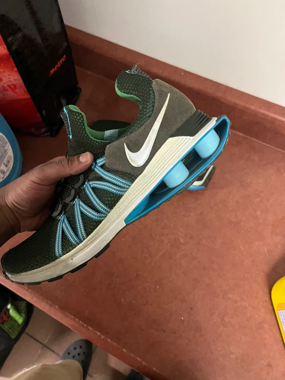 Nike Shox NZ Shoes, Size 11.5 image indicator(3)