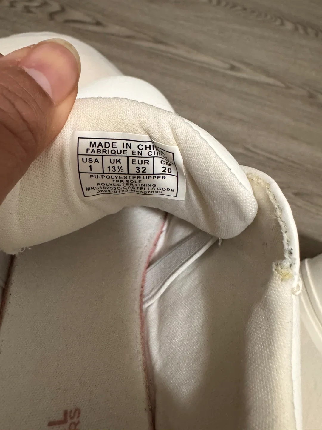 Michael Kors Sneakers - Size 1 kids image indicator(3)