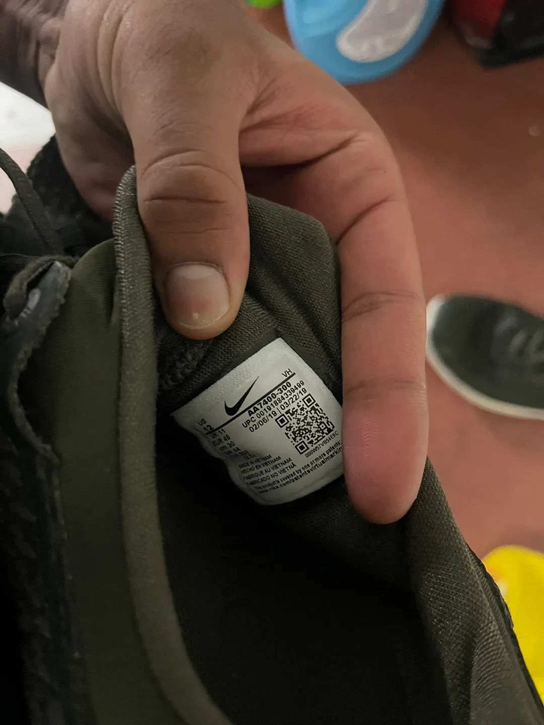 Nike AA7406-306 Running Shoes - Size 12 image indicator(4)