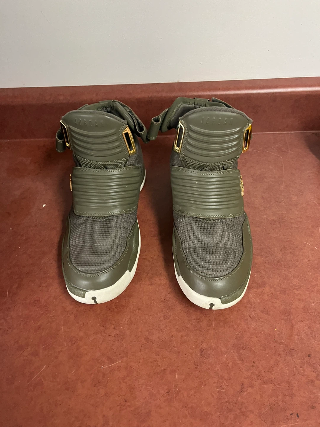 Jordan Dub Zero Olive Green Size 11