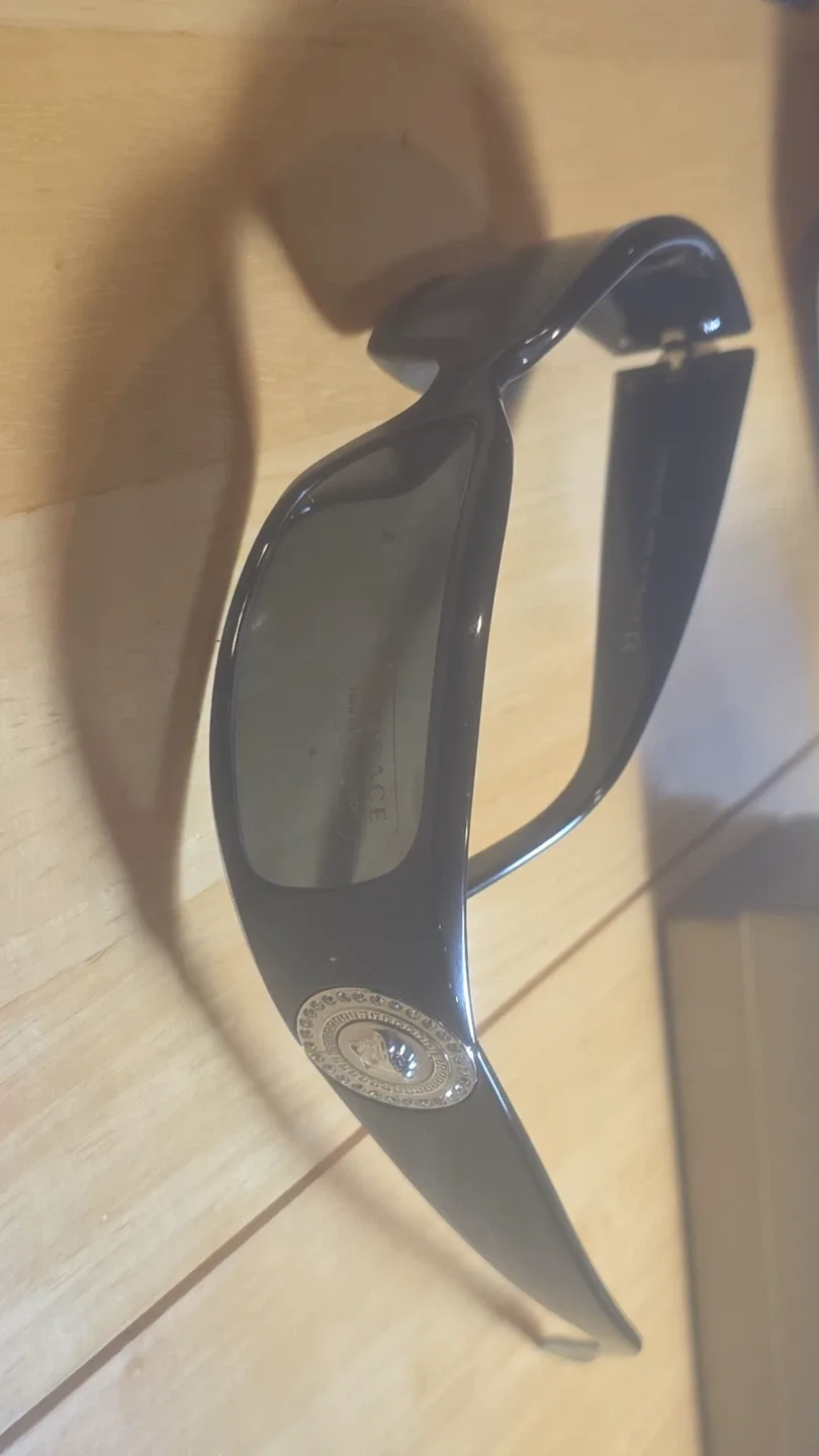 Never used new vintage authentic Versace sunglasses image indicator(5)