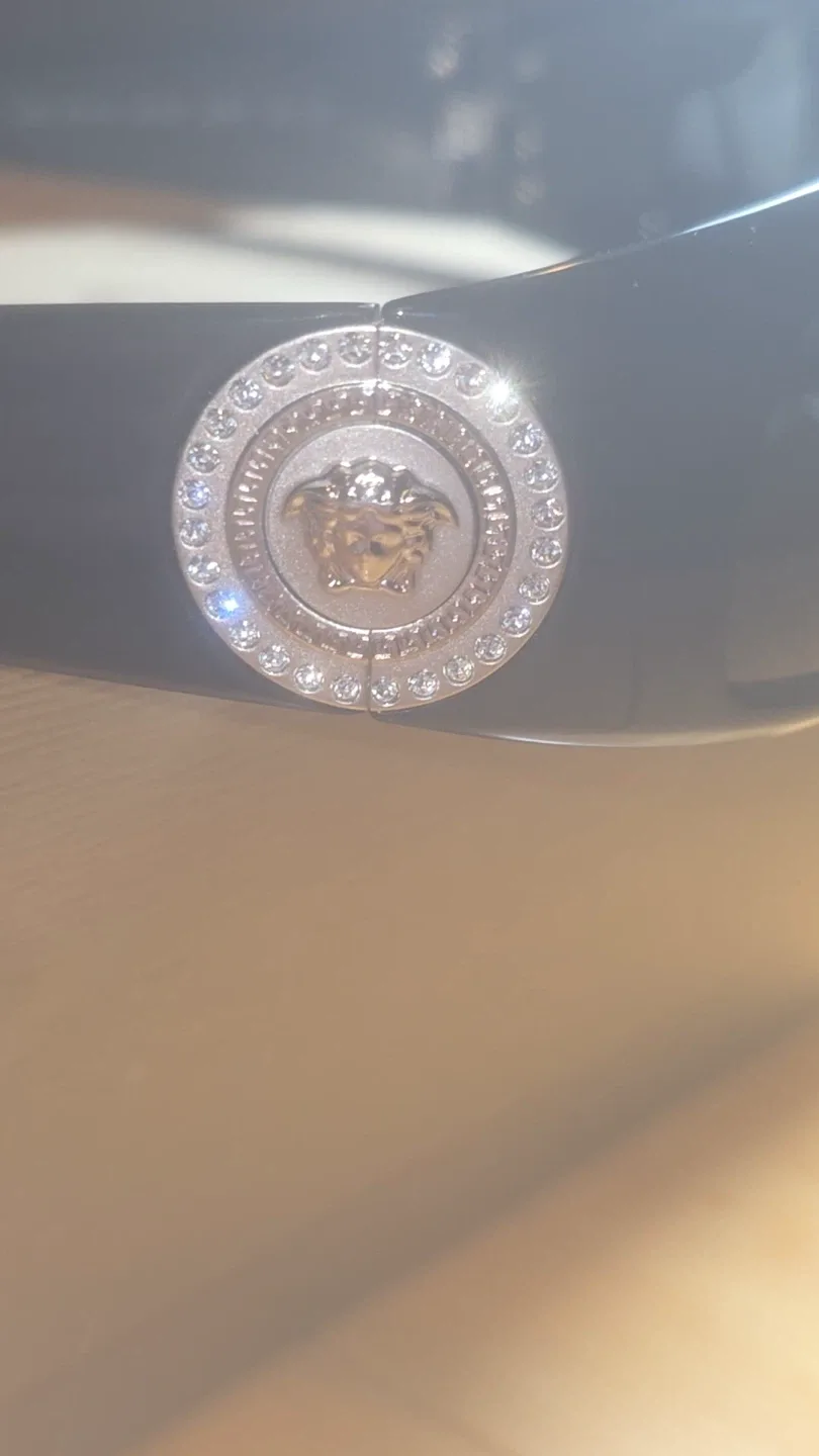 Never used new vintage authentic Versace sunglasses image indicator(4)