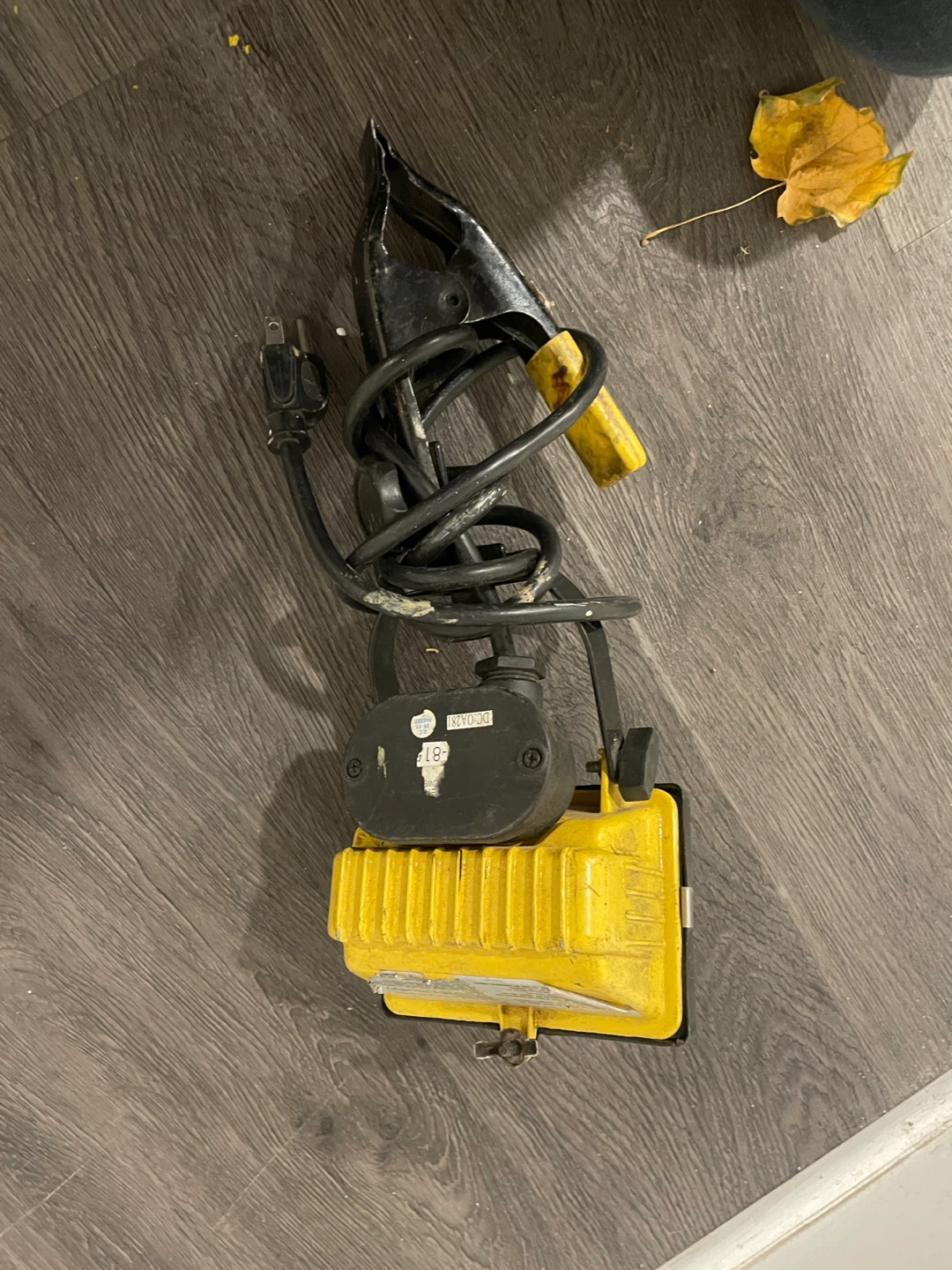 Yellow Work Light - photo 2